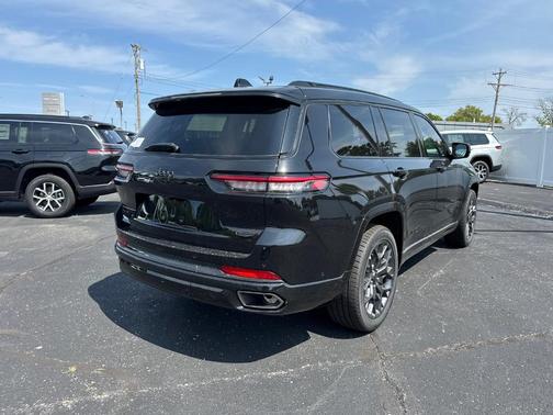 2025 Jeep Grand Cherokee L Summit