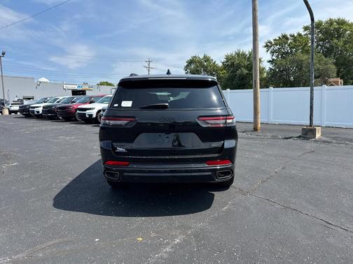 2025 Jeep Grand Cherokee L Summit