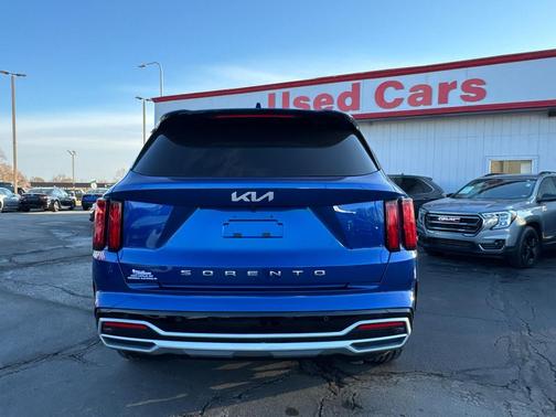 2022 Kia Sorento SX