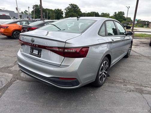 Pyrite Silver Metallic 2025 Volkswagen Jetta 1.5T Sport