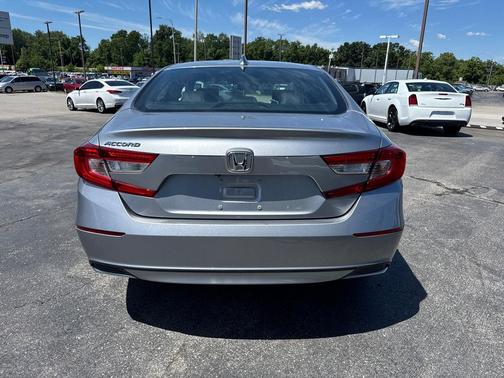 Lunar Silver Metallic 2019 Honda Accord LX