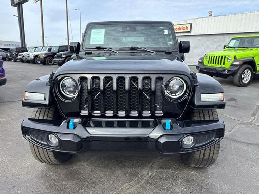 2023 Jeep Wrangler 4xe Sahara High Altitude