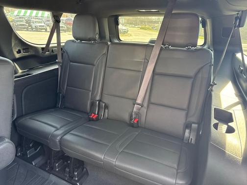 2024 Chevrolet Suburban 4WD Z71