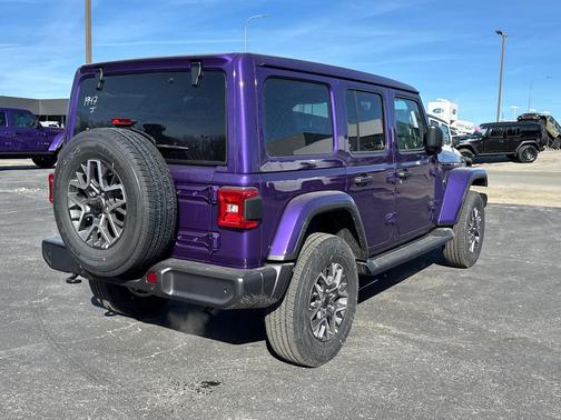 2026 Jeep Wrangler 4-Door Sahara 4x4