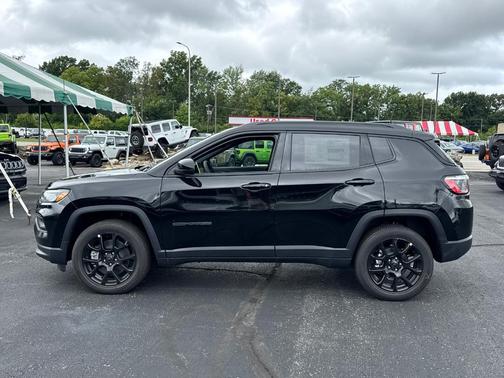 2025 Jeep Compass Latitude