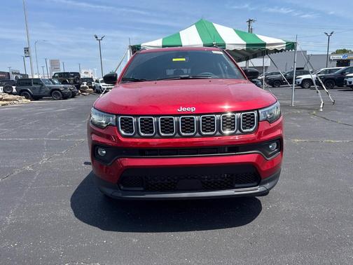 2025 Jeep Compass Latitude