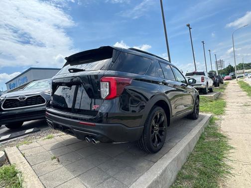Agate Black Metallic 2021 Ford Explorer ST
