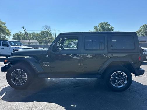 2023 Jeep Wrangler 4-Door Sahara 4x4