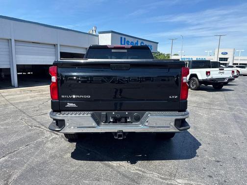 Black 2022 Chevrolet Silverado 1500 LTZ
