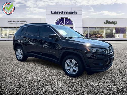 Diamond Black Crystal Pearlcoat 2022 Jeep Compass Latitude