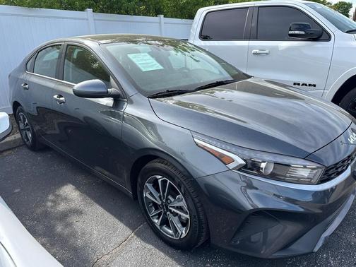 Gravity Gray 2024 Kia Forte LXS