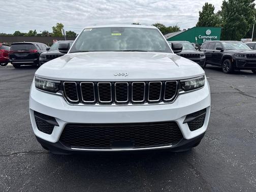 2026 Jeep Grand Cherokee Altitude