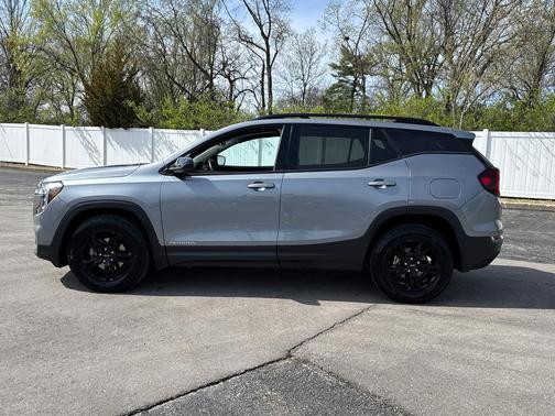 2023 GMC Terrain AWD AT4