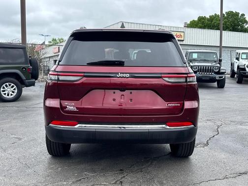 2023 Jeep Grand Cherokee Laredo