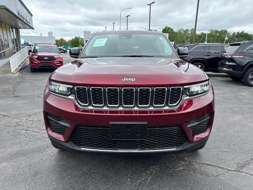 2023 Jeep Grand Cherokee Laredo