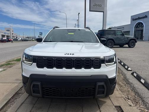 Bright White Clearcoat 2026 Jeep Cherokee Laredo 4x4