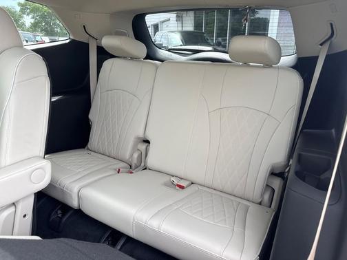 White Frost Tricoat 2023 Buick Enclave Avenir AWD