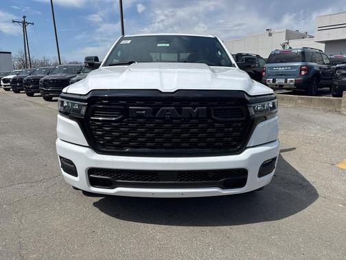 Bright White Clearcoat 2026 RAM 1500 Big Horn/Lone Star