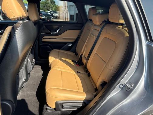 Silver Radiance Metallic Clearcoat 2023 Lincoln Corsair Reserve