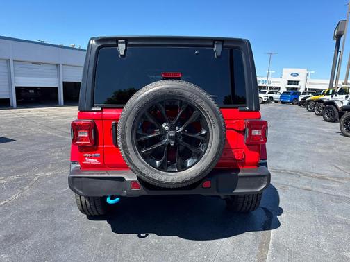 2022 Jeep Wrangler Unlimited 4xe Sahara