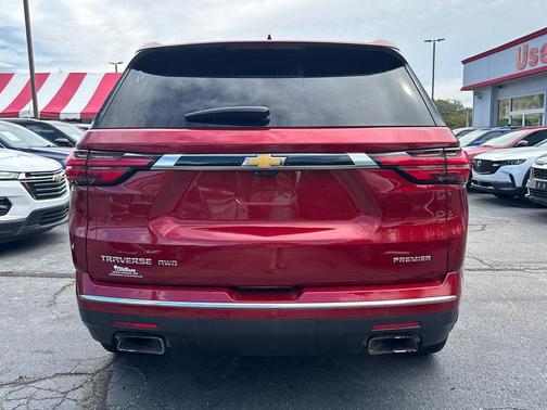 Radiant Red Tintcoat 2023 Chevrolet Traverse Premier