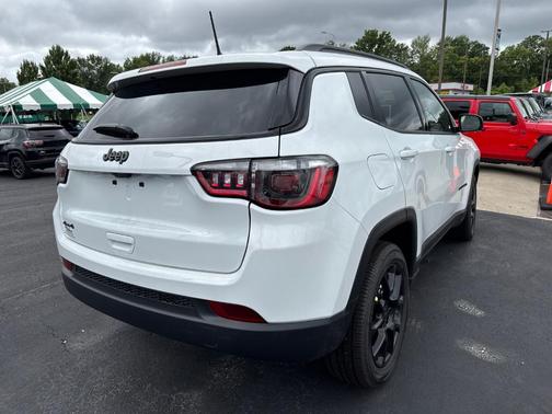 2025 Jeep Compass Latitude
