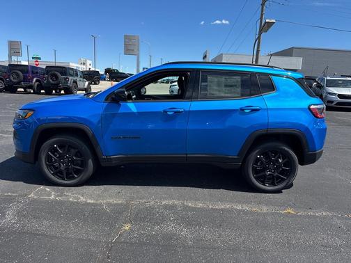 Hydro Blue Pearlcoat 2026 Jeep Compass Latitude