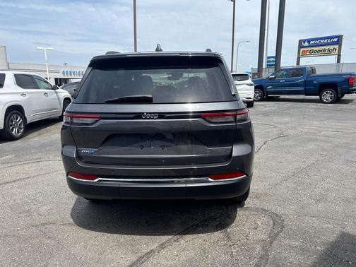 Baltic Gray Metallic Clearcoat 2022 Jeep Grand Cherokee 4xe Base