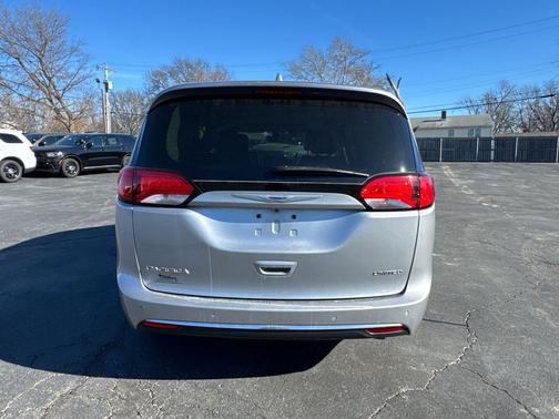 2020 Chrysler Pacifica Limited