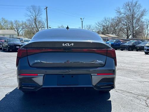 2025 Kia K5 LXS