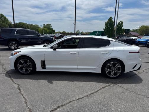 2020 Kia Stinger GT-Line