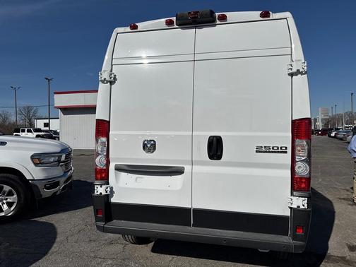 2025 RAM ProMaster 2500 Tradesman