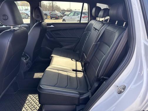 2023 Volkswagen Tiguan 2.0T SEL R-Line 4MOTION