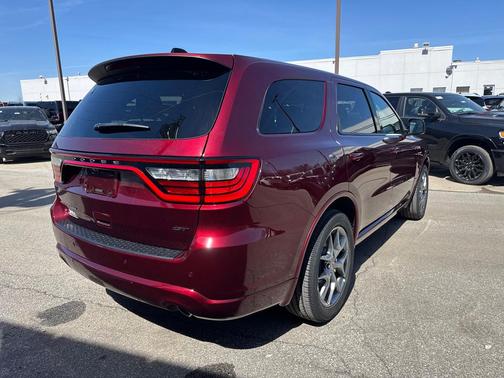 Octane Red Pearlcoat 2026 Dodge Durango GT HEMI V8 AWD
