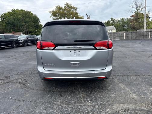 2019 Chrysler Pacifica Touring-L Plus