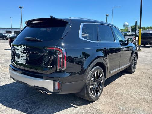 Ebony Black 2023 Kia Telluride SX Prestige