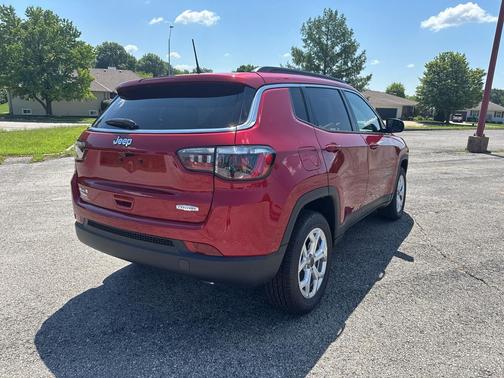 2025 Jeep Compass Latitude