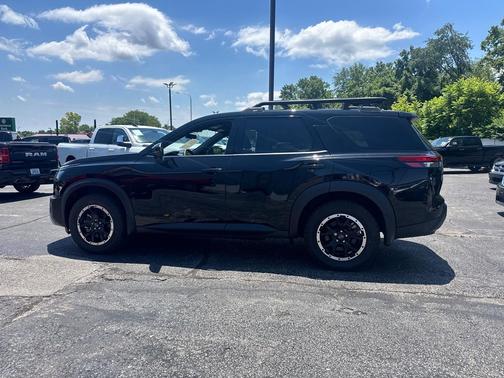 Super Black 2024 Nissan Pathfinder Rock Creek 4WD