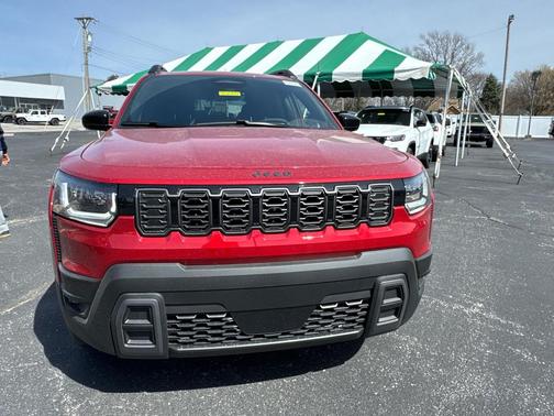 2026 Jeep Cherokee Laredo 4x4