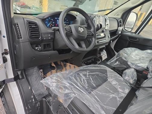 2025 RAM ProMaster 2500 Tradesman