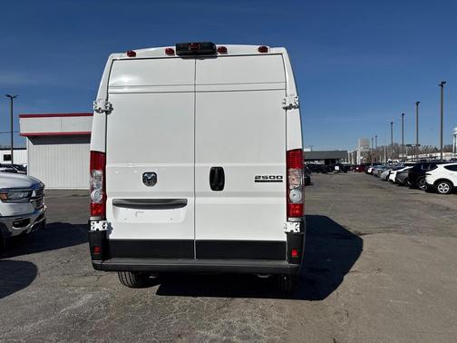 2025 RAM ProMaster 2500 Tradesman