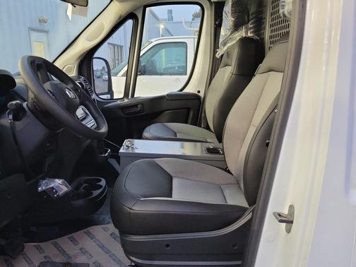 2025 RAM ProMaster 2500 Tradesman