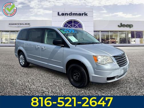2009 Chrysler Town & Country LX