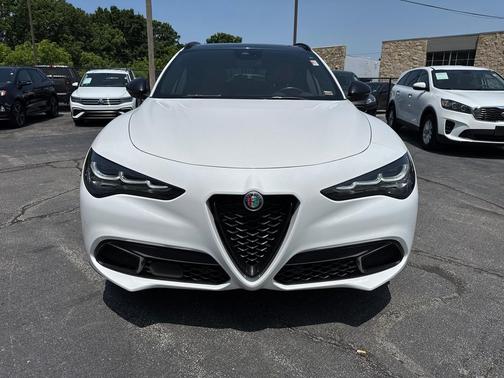 2024 Alfa Romeo Stelvio Veloce AWD