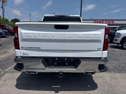 Summit White 2024 Chevrolet Silverado 1500 LT