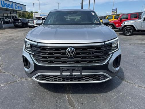 2024 Volkswagen Atlas Cross Sport 2.0T SE w/Technology 4MOTION