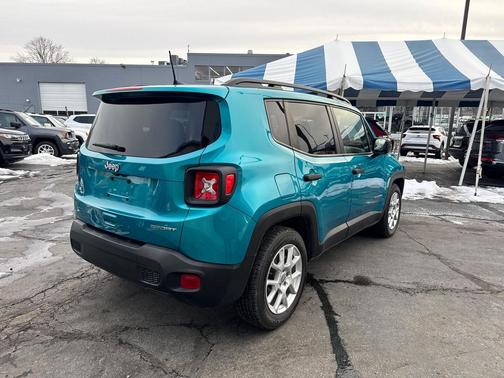 Bikini Metallic Clearcoat 2020 Jeep Renegade Sport