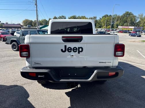 2025 Jeep Gladiator High Tide