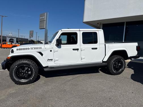 2025 Jeep Gladiator High Tide