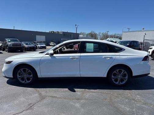 Platinum White Pearl 2024 Honda Accord EX